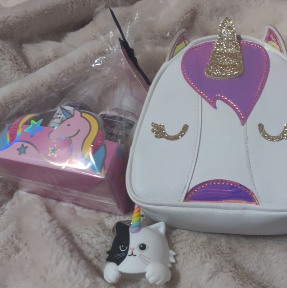 Unicorn bundle